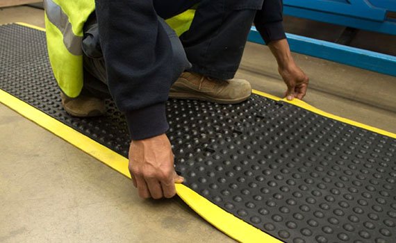 Interlocking Anti Fatigue Mat