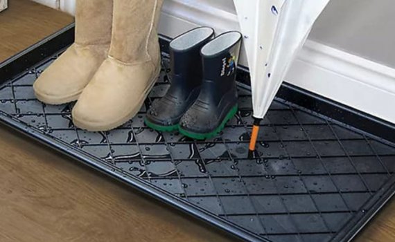 Rubber boot tray